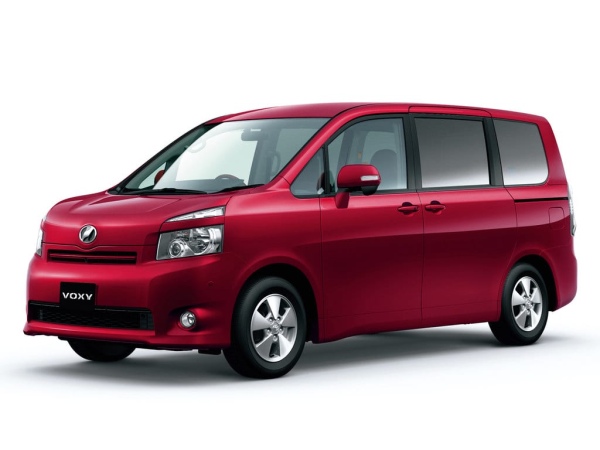 Toyota Voxy 2007-2013